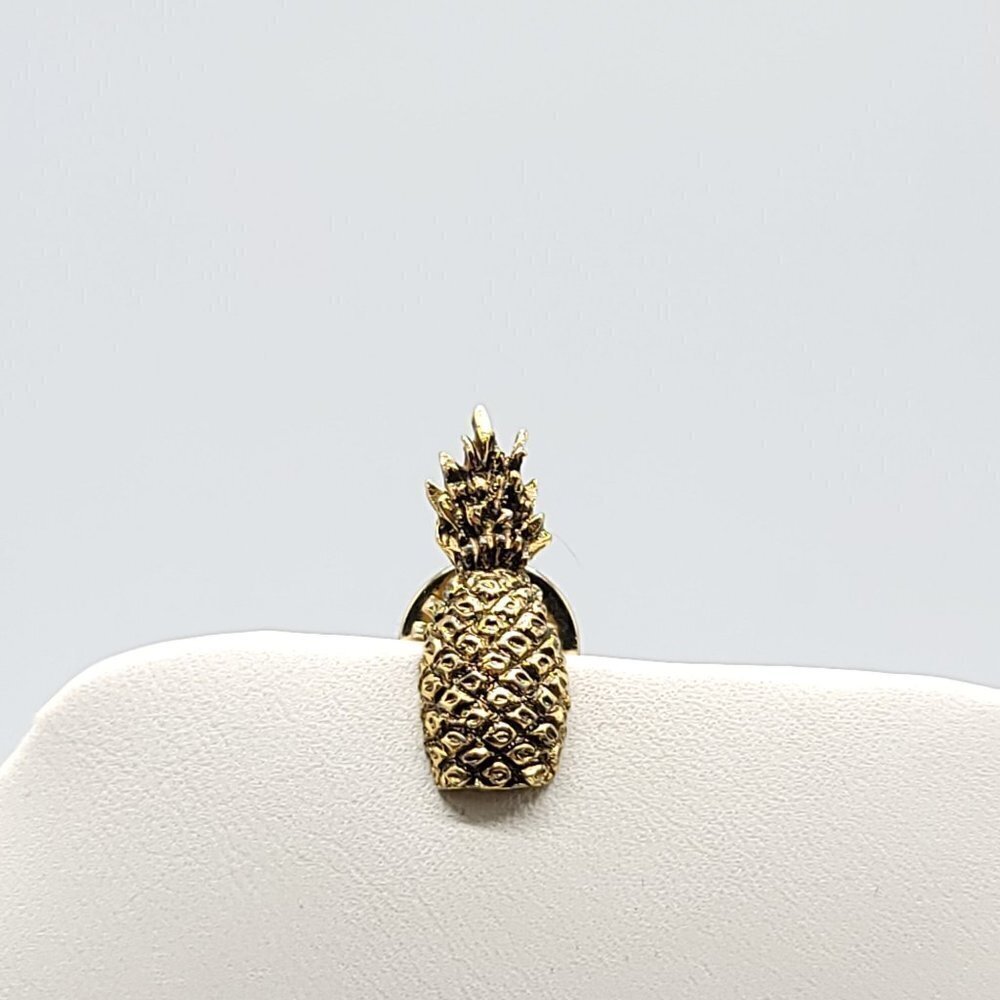 Gold Tone Pineapple Pin Brooch Vintage